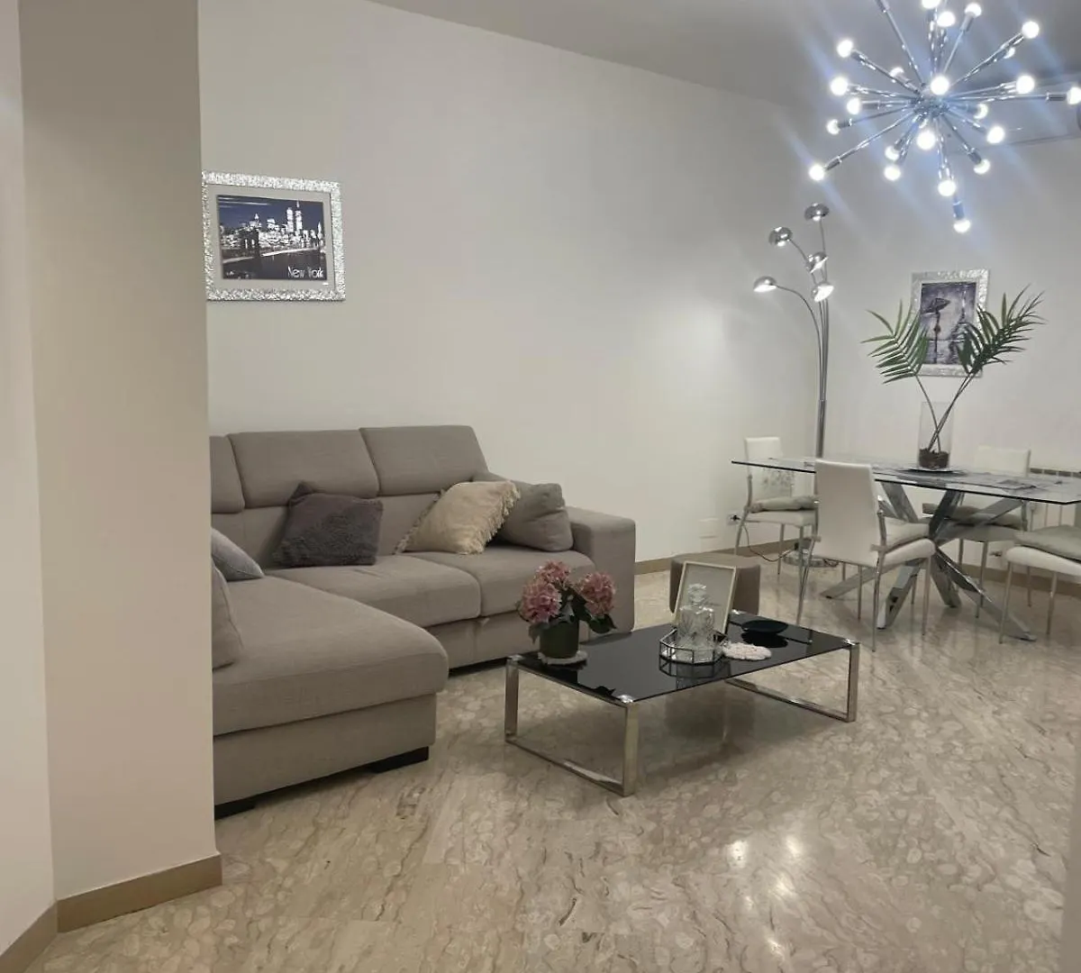 Dama Maria Elena Apartment Rome 0*,  Italy